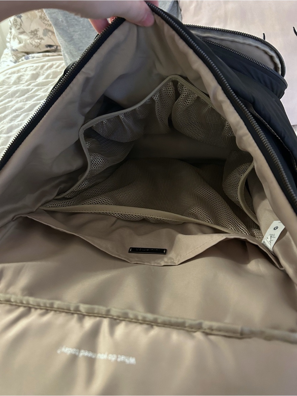 LULULEMON NEW PARENT BACKPACK 17L — BLACK - Picture 8 of 11